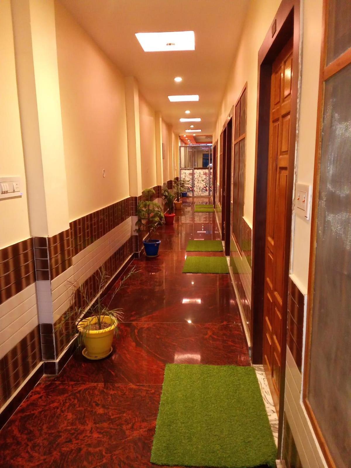 Kaka Guest House Ayodhya Ngoại thất bức ảnh